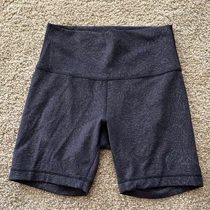 Lululemon Wunder Train High-Rise Short 6" (crunch black)